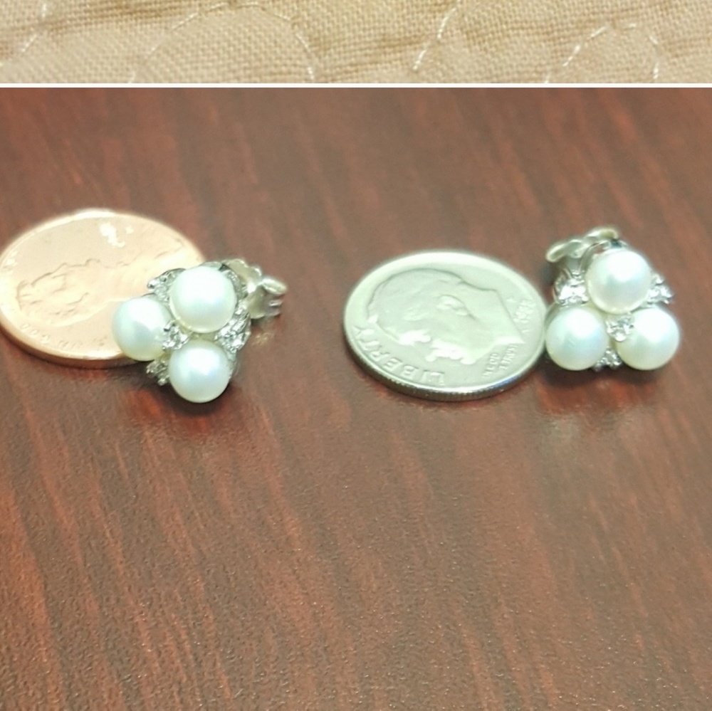 Pearl Earring